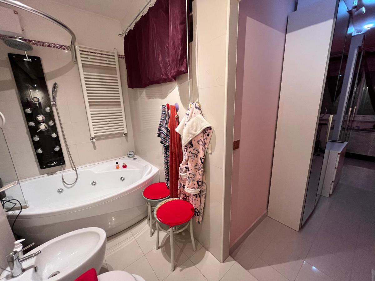 Affitto Due Camere, Due Bagni In Villa Rome Luaran gambar